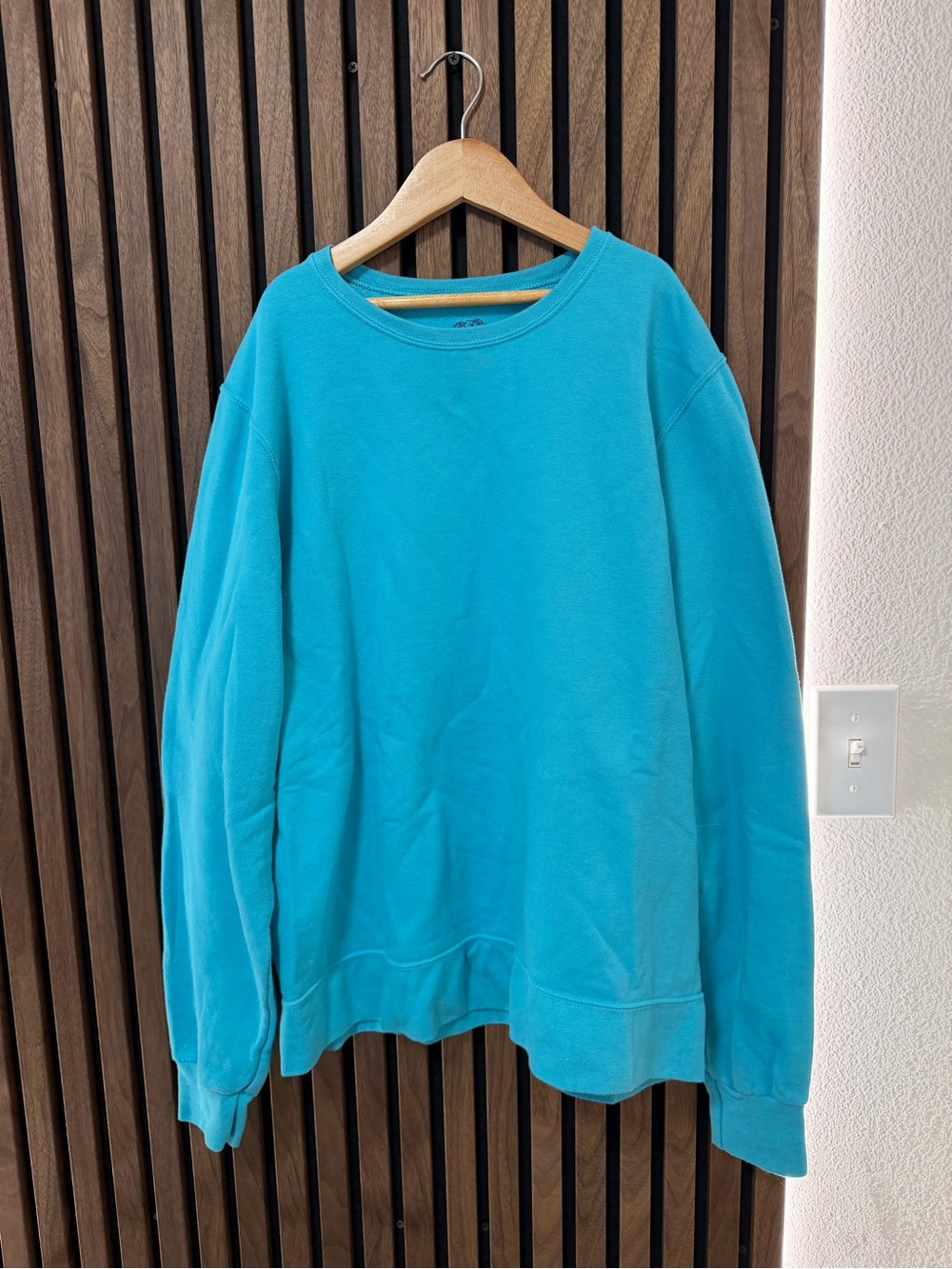 Fruit of the Loom Crewneck Sweatshirt in Aqua